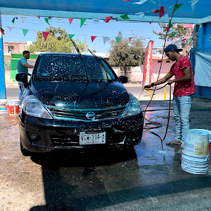 Auto Baño Y Detallado